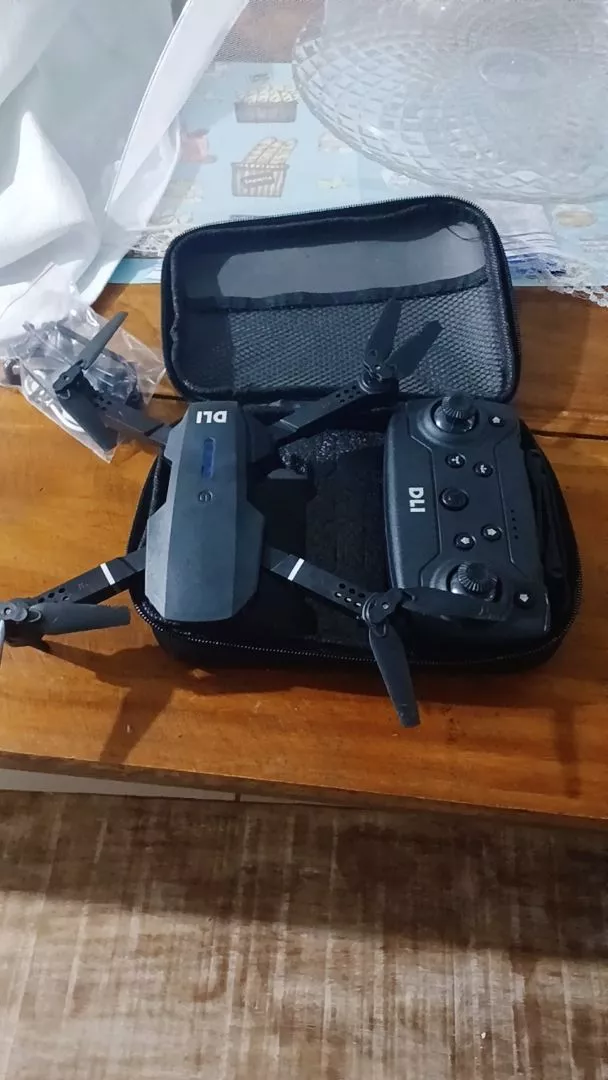 Foto de avaliação 6 — Drone E88 dobrável com câmera dupla