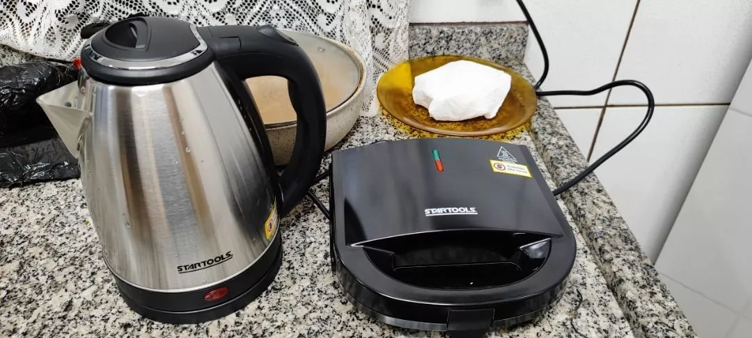 Kit Startools chaleira e sanduicheira — foto 1